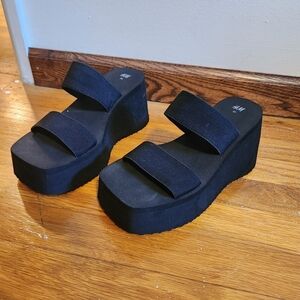 Platform sandals